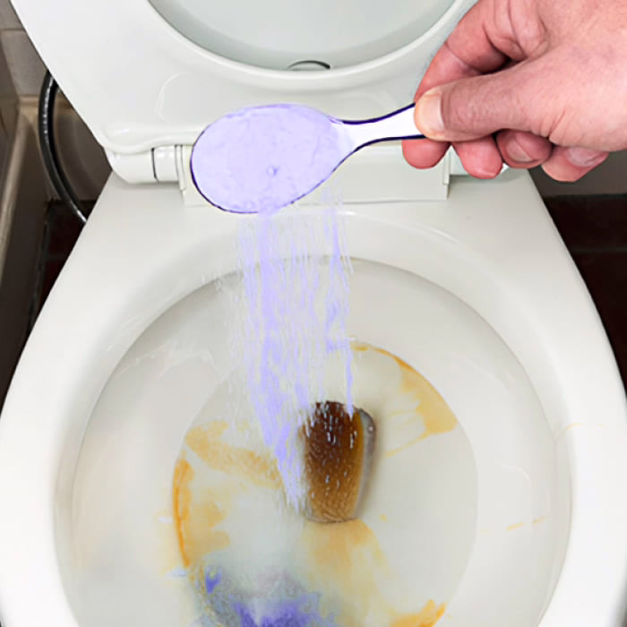 Schritt 1: FizzClean-Pulver einfüllen